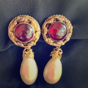 Chanel 1984 Gold Gripoix poured glass earrings